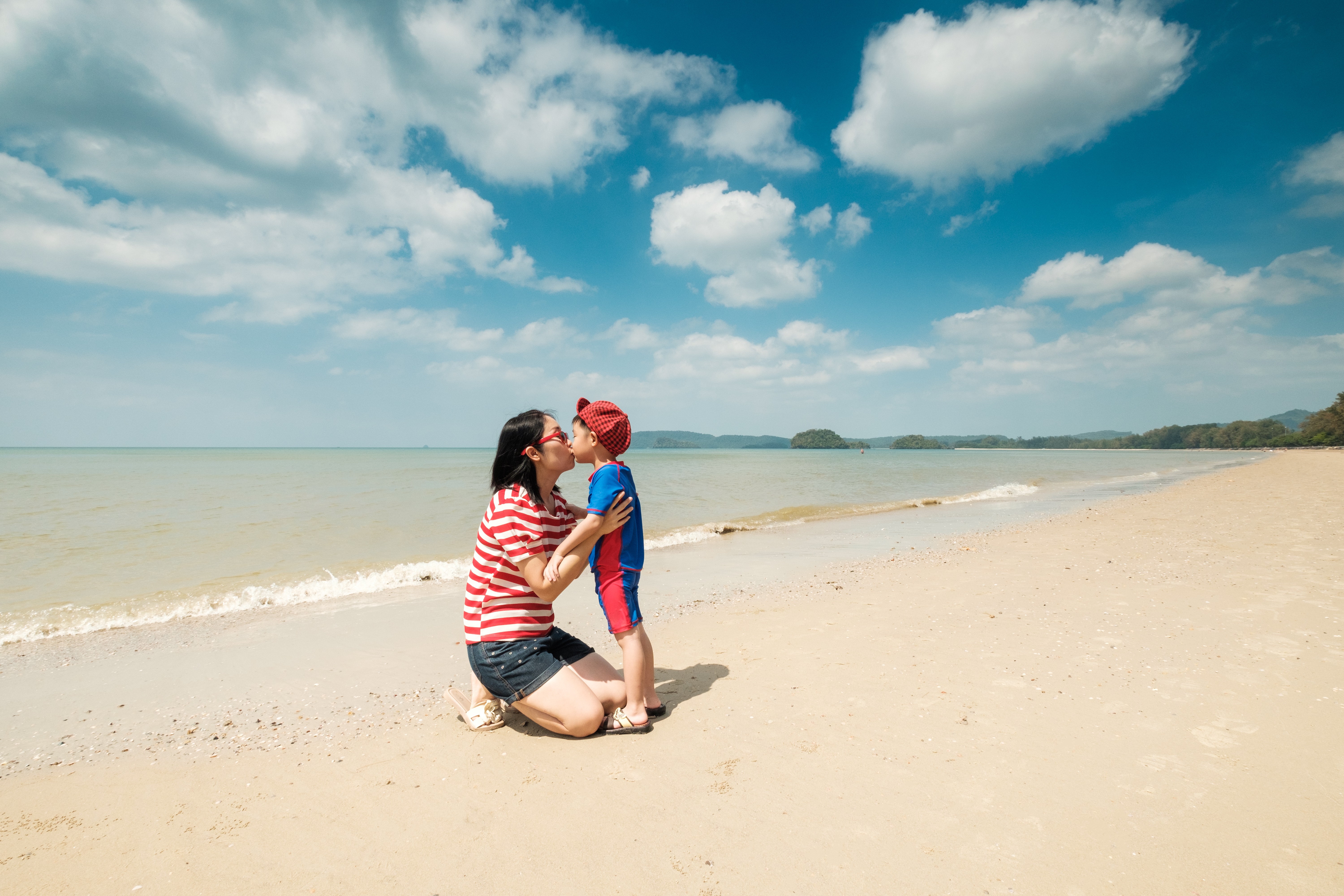 liburan natal dan tahun baru, bunda dan si kecil, tips liburan anak, perjalanan keluarga, Bunda, si Kecil